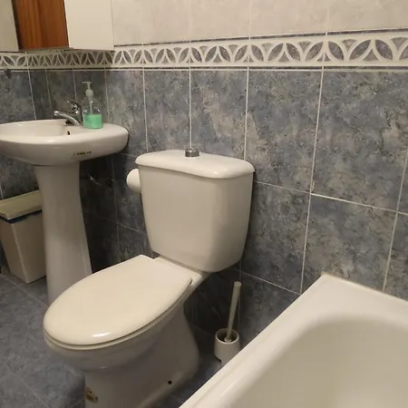- Refino, 36 Apartment